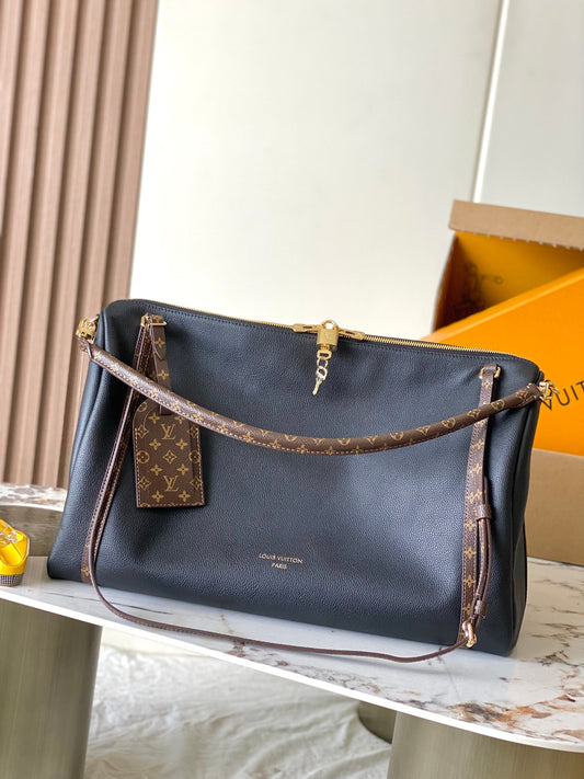 EXPRESS Large Handbag M26037