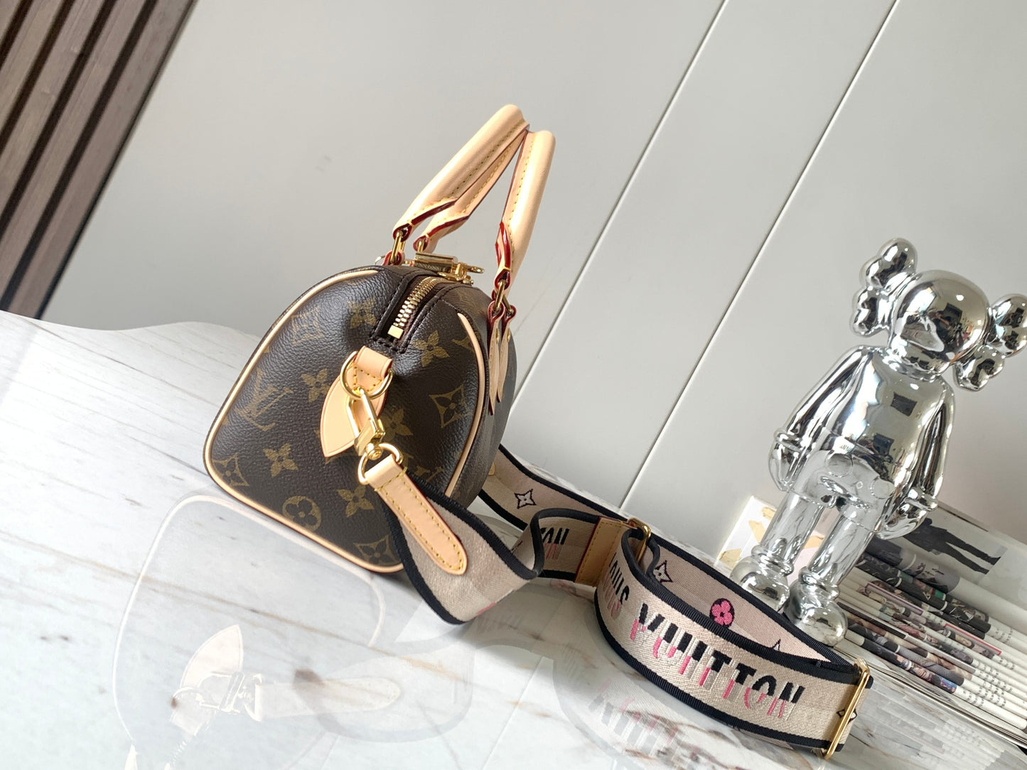 SPEEDY BANDOULIÈRE 20 HANDBAG M46234