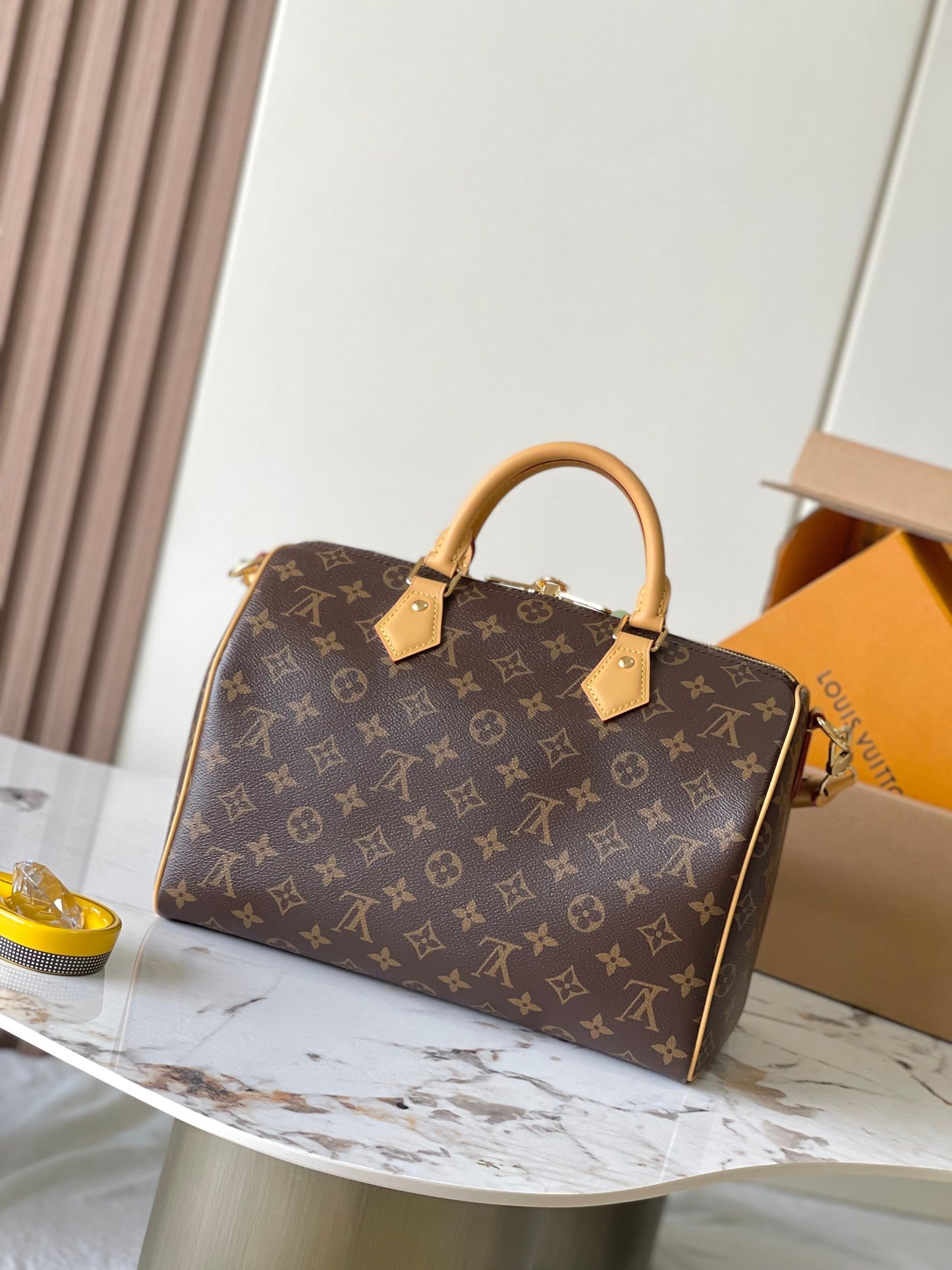 Speedy Soft 30 Lucky Handbag  M15107